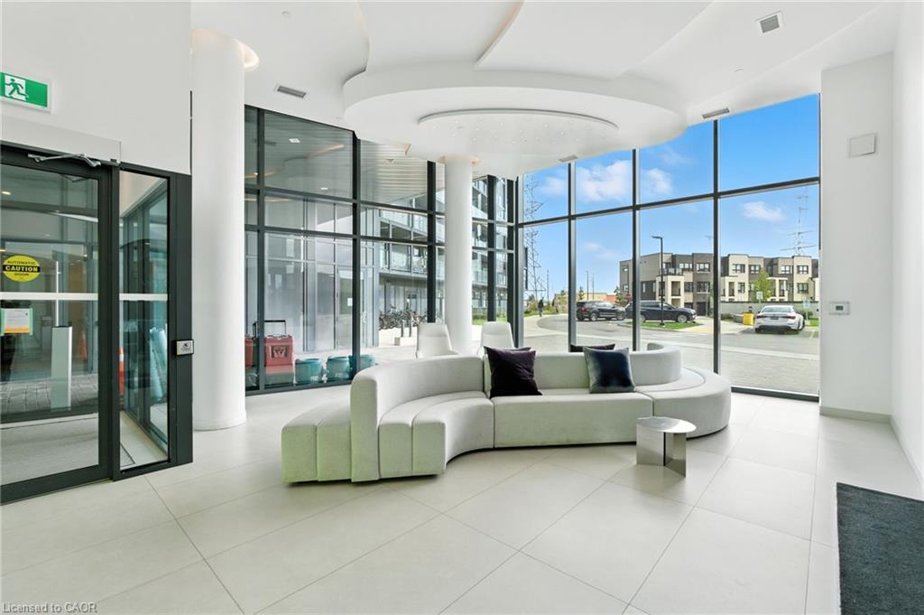 A220-3210 Dakota Common, Burlington, ON - Indoor