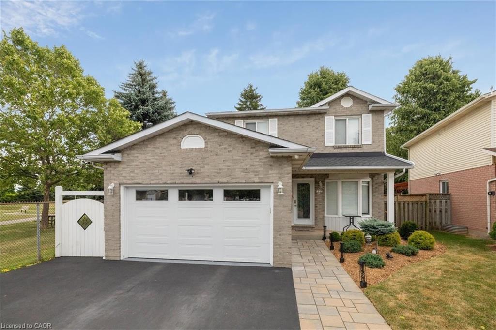 22 Merritt Crescent, Grimsby, ON - Outdoor With Facade