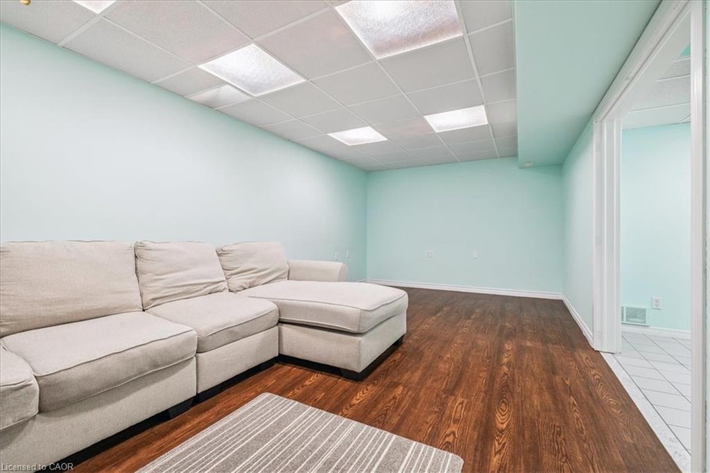 22 Merritt Crescent, Grimsby, ON - Indoor