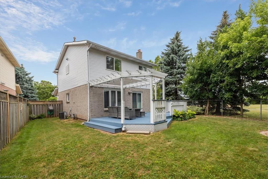 22 Merritt Crescent, Grimsby, ON - Outdoor