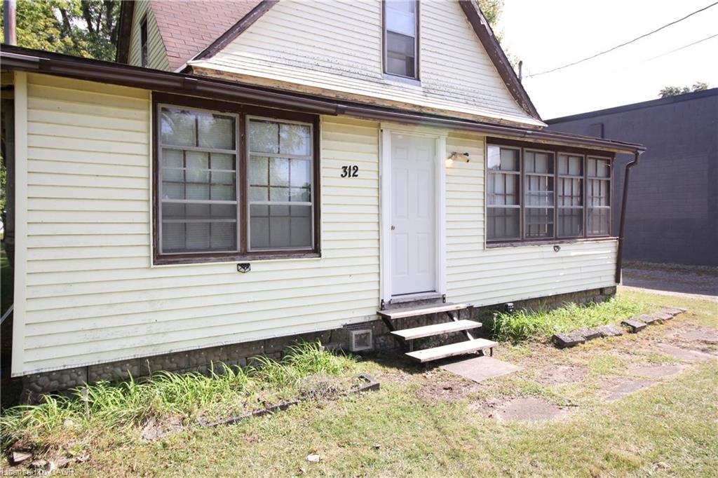 312 Ridgeway Road, Crystal Beach, ON - Outdoor With Exterior