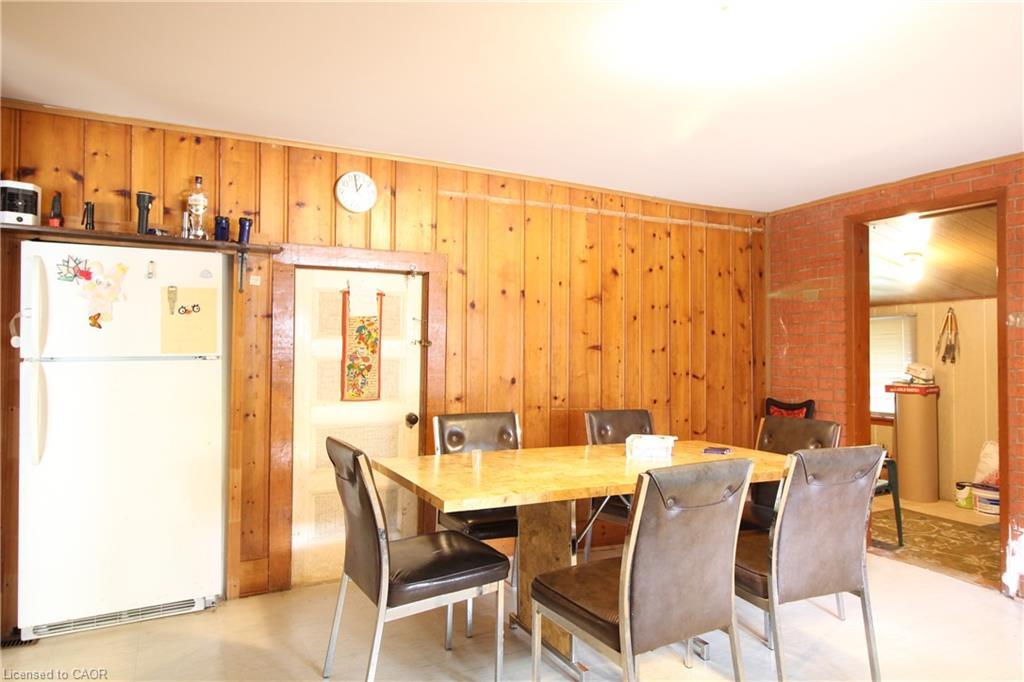 312 Ridgeway Road, Crystal Beach, ON - Indoor Photo Showing Other Room