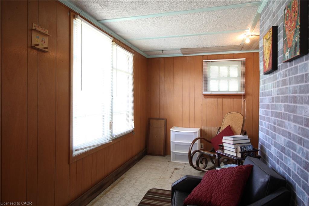 312 Ridgeway Road, Crystal Beach, ON - Indoor Photo Showing Other Room