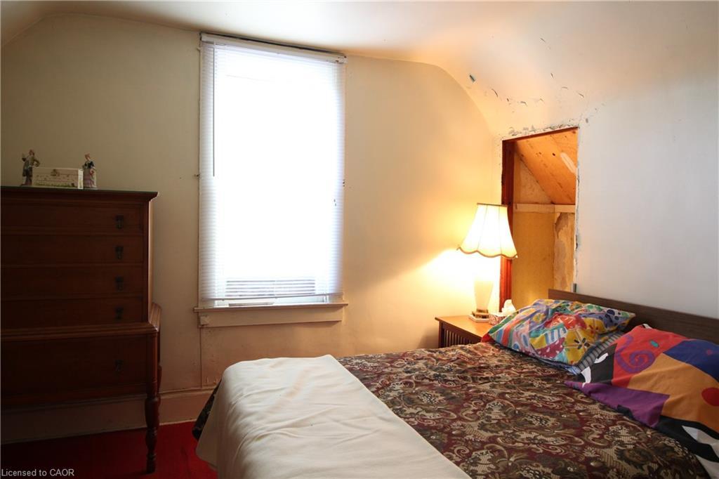 312 Ridgeway Road, Crystal Beach, ON - Indoor Photo Showing Bedroom