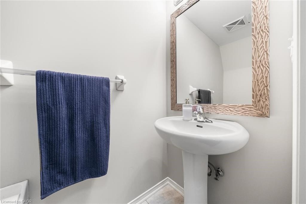 3-2551 Sixth Line, Oakville, ON - Indoor Photo Showing Bathroom