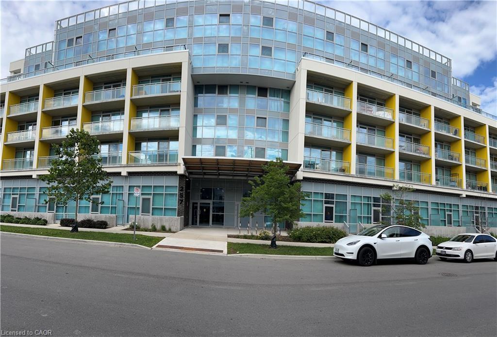 107-257 Hemlock Street, Waterloo, ON - Outdoor With Facade