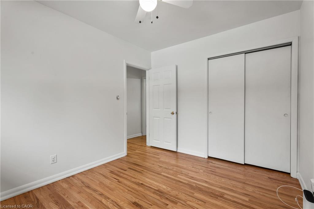 98 Laurier Avenue, Hamilton, ON - Indoor Photo Showing Other Room