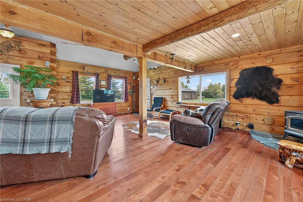 526 2Nd Line, Hagersville, ON - Indoor With Fireplace