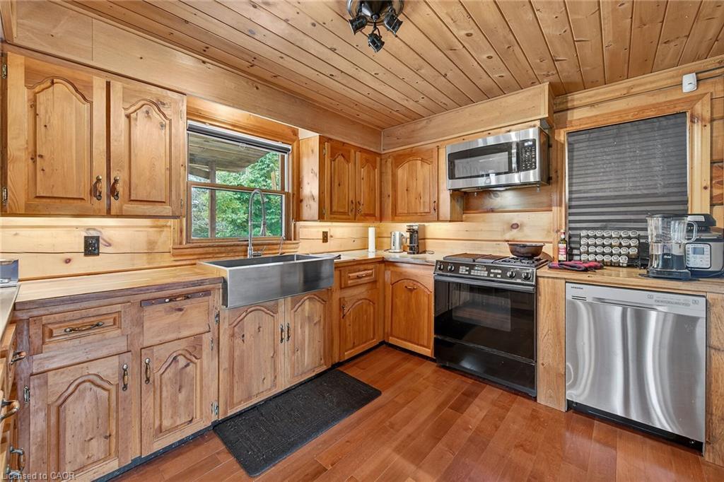 526 2Nd Line, Hagersville, ON - Indoor Photo Showing Kitchen