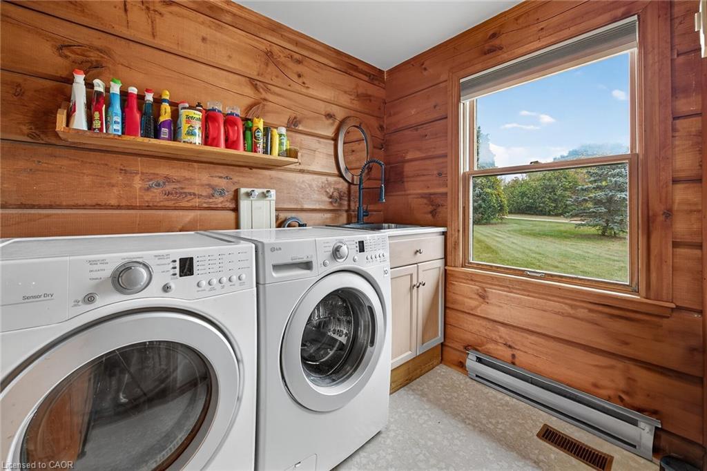 526 2Nd Line, Hagersville, ON - Indoor Photo Showing Laundry Room