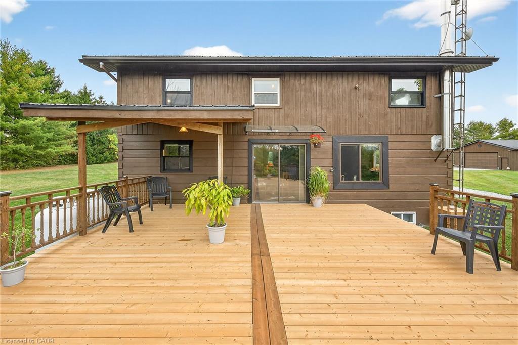 526 2Nd Line, Hagersville, ON - Outdoor With Deck Patio Veranda With Exterior
