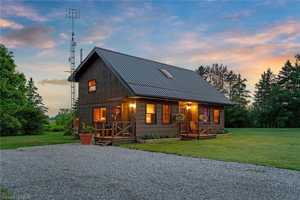 526 2Nd Line, Hagersville, ON - Outdoor With Deck Patio Veranda