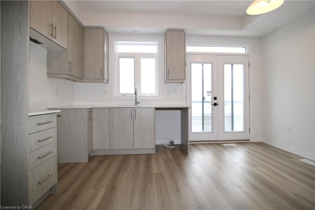 2-55 Tom Brown Drive, Paris, ON - Indoor Photo Showing Kitchen