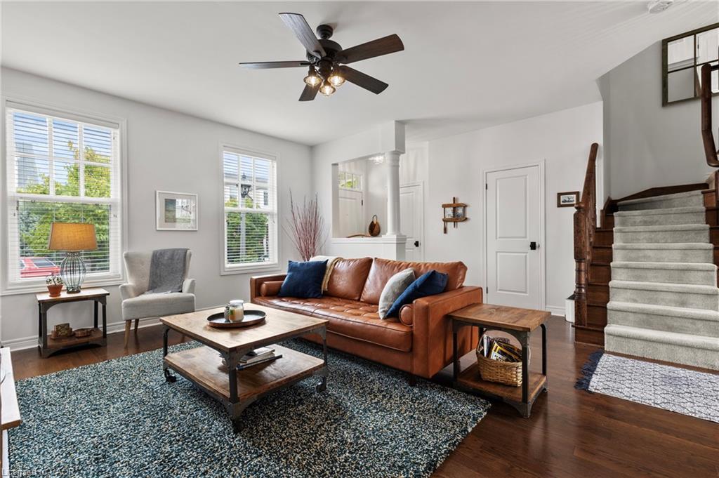3 Blackbird Street, Niagara-On-The-Lake, ON - Indoor Photo Showing Living Room