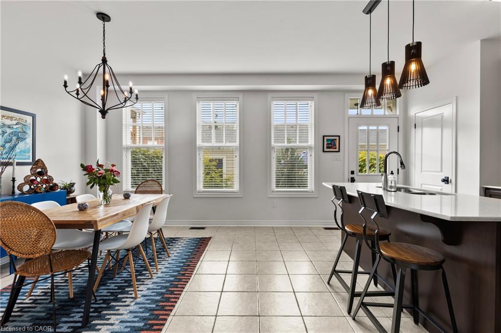 3 Blackbird Street, Niagara-On-The-Lake, ON - Indoor Photo Showing Dining Room