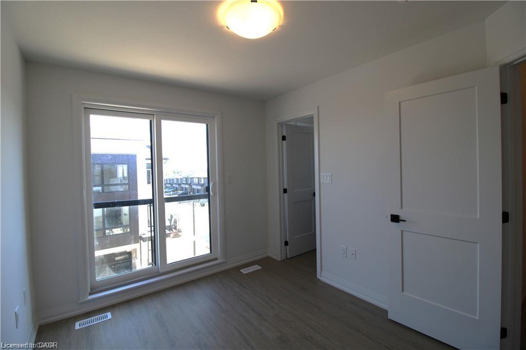 74-55 Tom Brown Drive, Paris, ON - Indoor Photo Showing Other Room