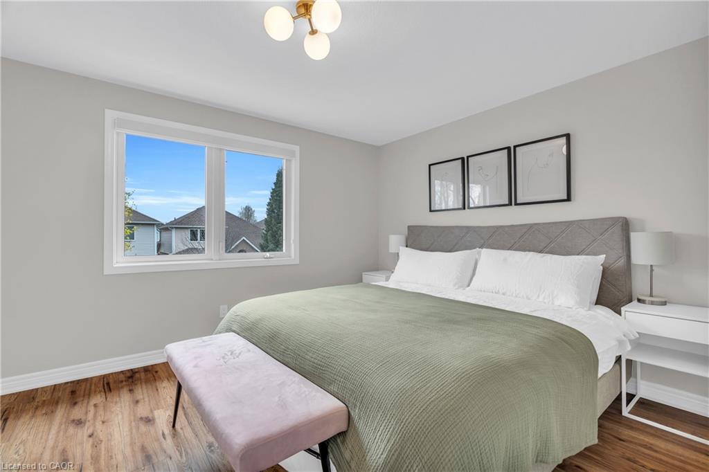 9 Gaw Crescent, Guelph, ON - Indoor Photo Showing Bedroom