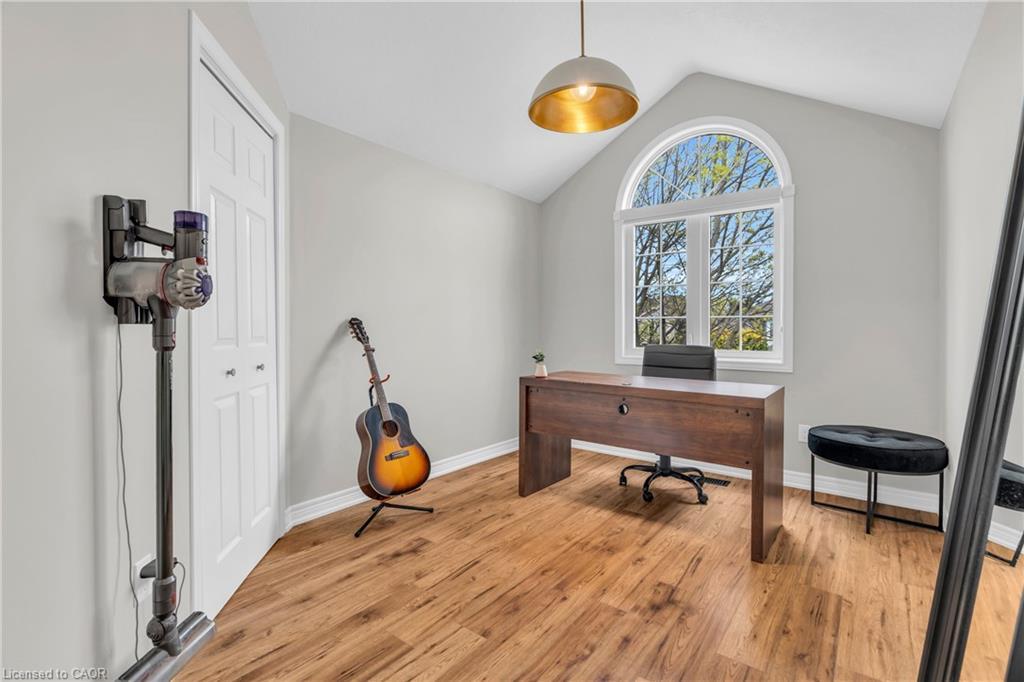 9 Gaw Crescent, Guelph, ON - Indoor