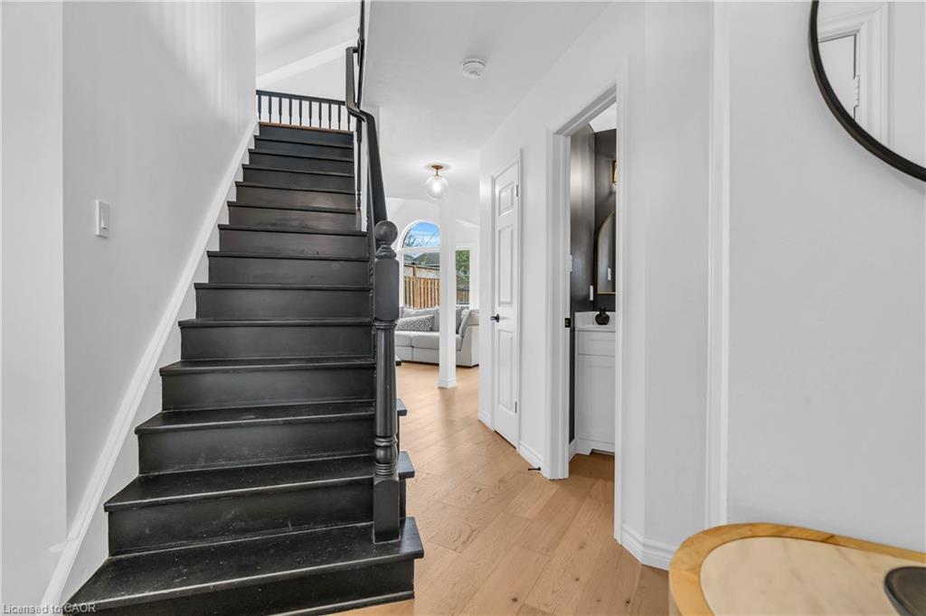 9 Gaw Crescent, Guelph, ON - Indoor Photo Showing Other Room