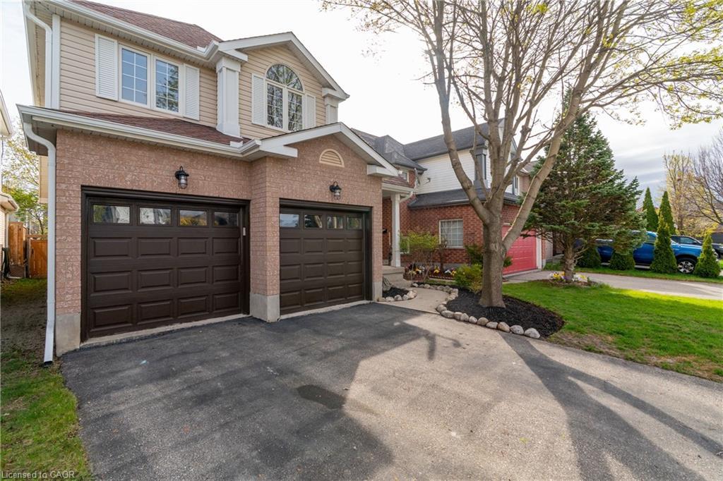 9 Gaw Crescent, Guelph, ON - Outdoor