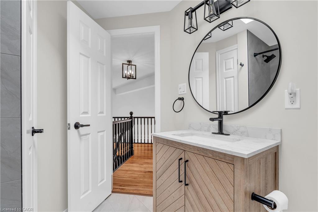 9 Gaw Crescent, Guelph, ON - Indoor