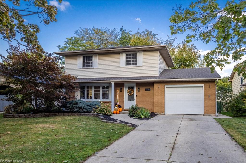 119 Oak Street, Simcoe, ON - Outdoor With Facade