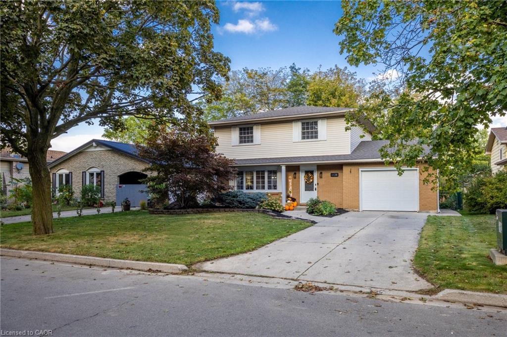 119 Oak Street, Simcoe, ON - Outdoor With Facade