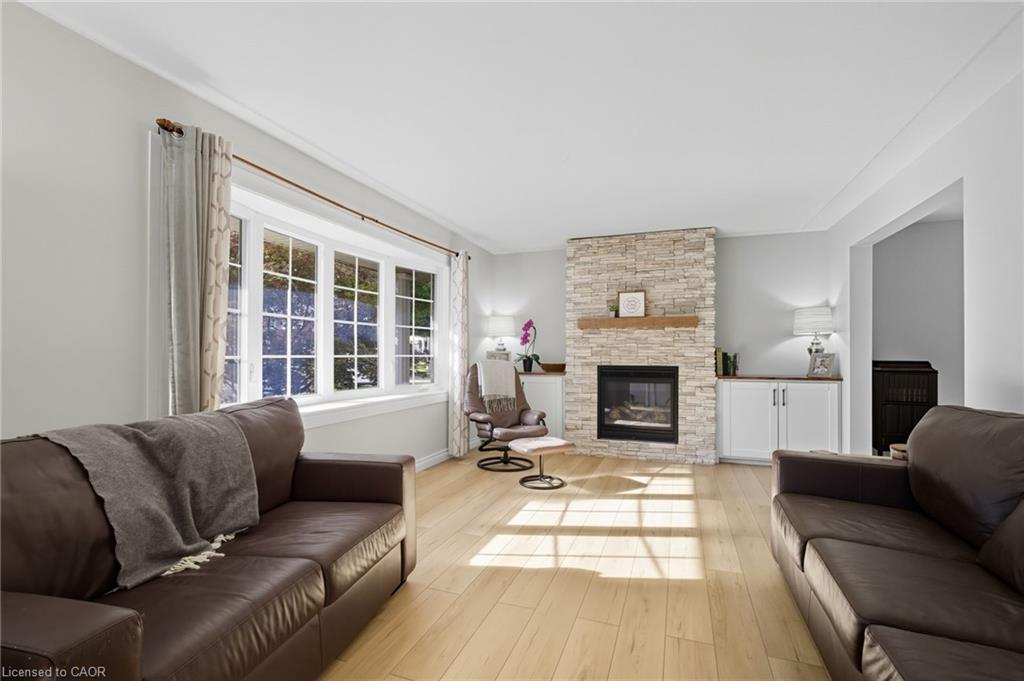 119 Oak Street, Simcoe, ON - Indoor Photo Showing Living Room With Fireplace