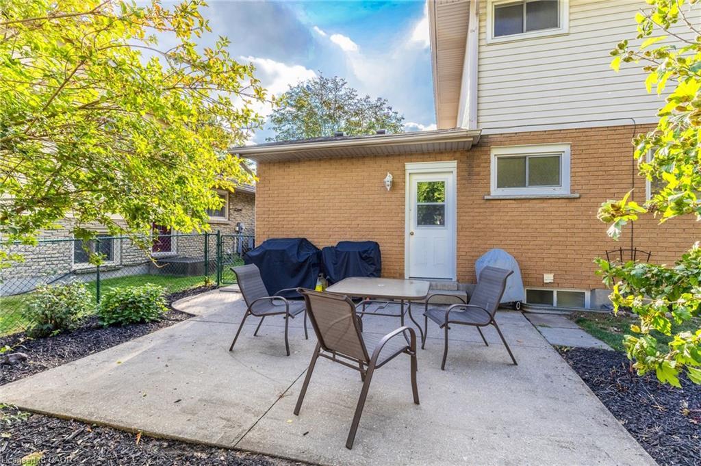 119 Oak Street, Simcoe, ON - Outdoor With Deck Patio Veranda With Exterior