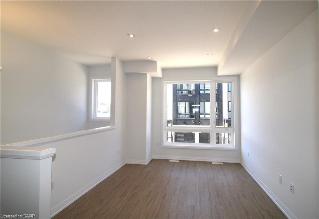 91-55 Tom Brown Drive, Paris, ON - Indoor Photo Showing Other Room