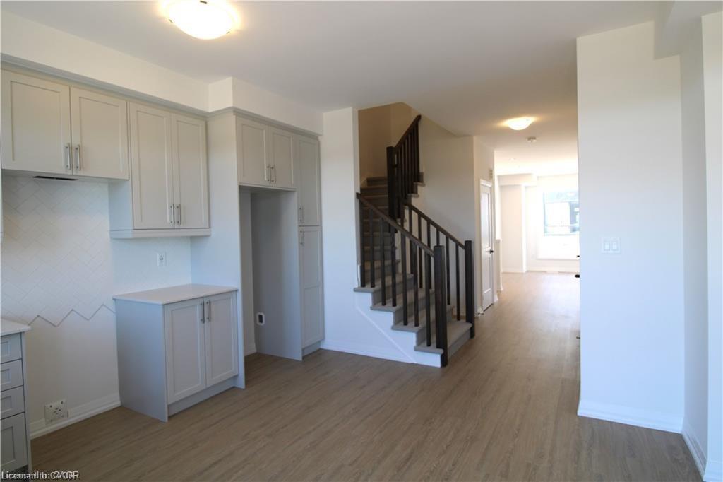 91-55 Tom Brown Drive, Paris, ON - Indoor