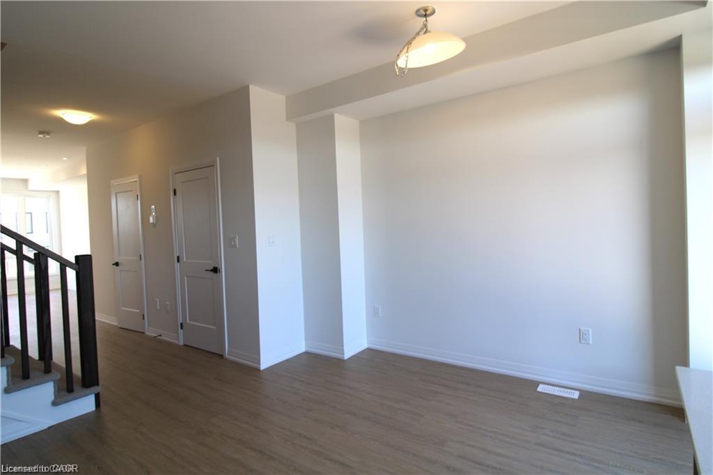 91-55 Tom Brown Drive, Paris, ON - Indoor Photo Showing Other Room