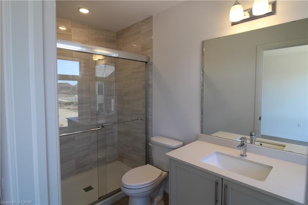 91-55 Tom Brown Drive, Paris, ON - Indoor Photo Showing Bathroom