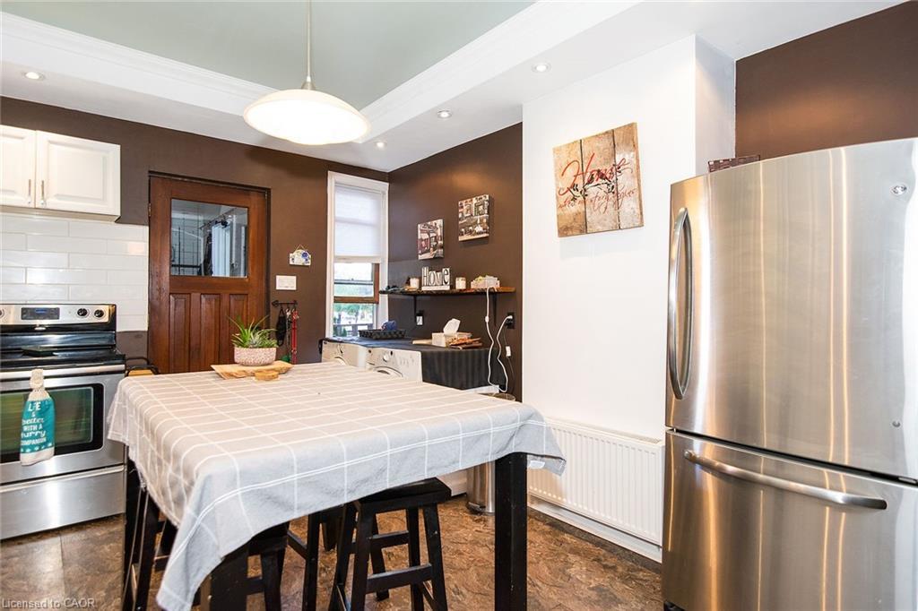 132 First Av E, Shelburne, ON - Indoor Photo Showing Other Room