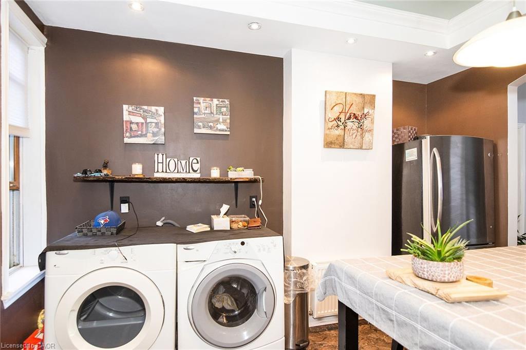 132 First Av E, Shelburne, ON - Indoor Photo Showing Laundry Room