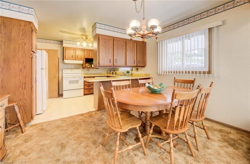91 Massey Avenue, Kitchener, ON - Indoor Photo Showing Dining Room