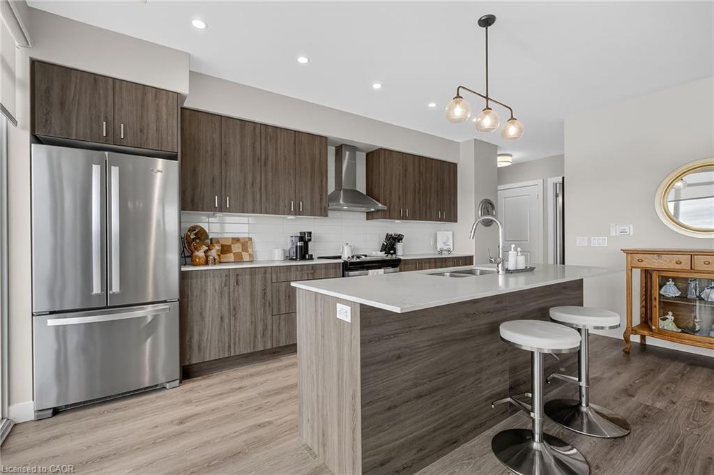 1313-15 Glebe Street, Cambridge, ON - Indoor Photo Showing Kitchen With Double Sink With Upgraded Kitchen