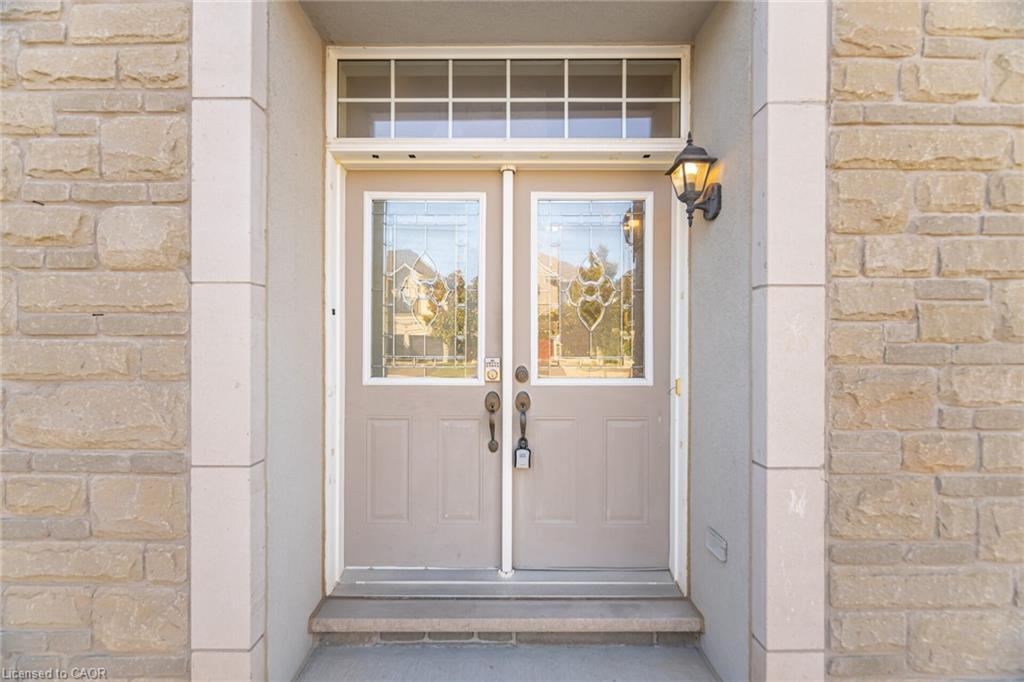 4623 Simmons Road, Burlington, ON - Indoor Photo Showing Other Room