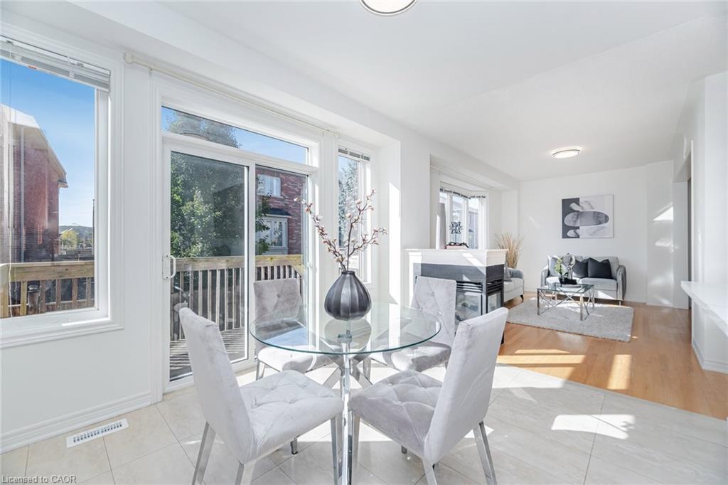 4623 Simmons Road, Burlington, ON - Indoor Photo Showing Dining Room