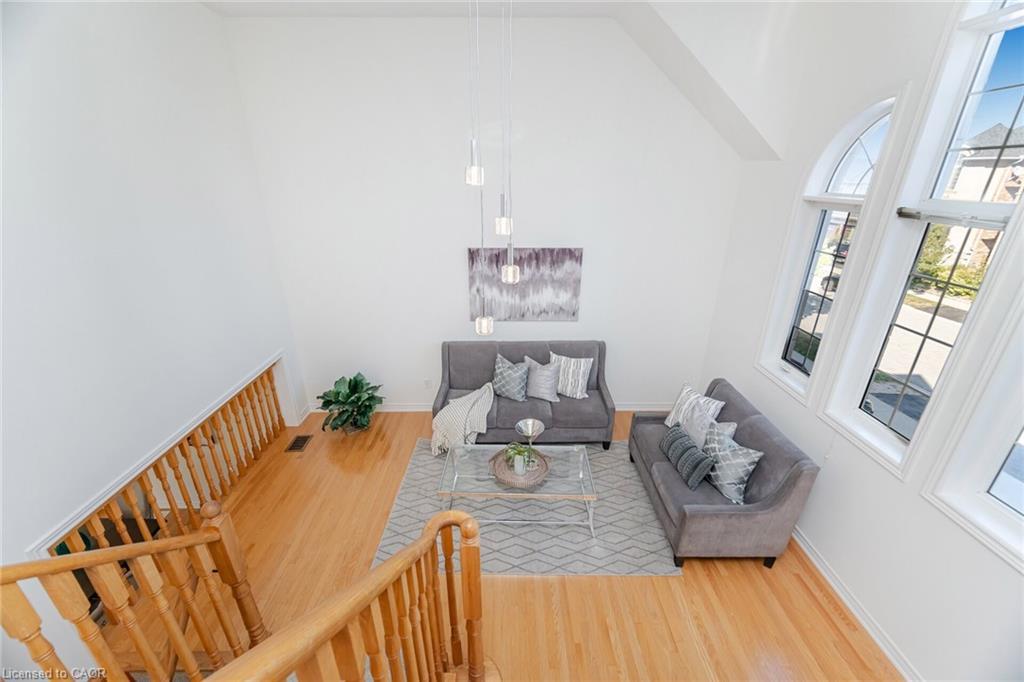 4623 Simmons Road, Burlington, ON - Indoor