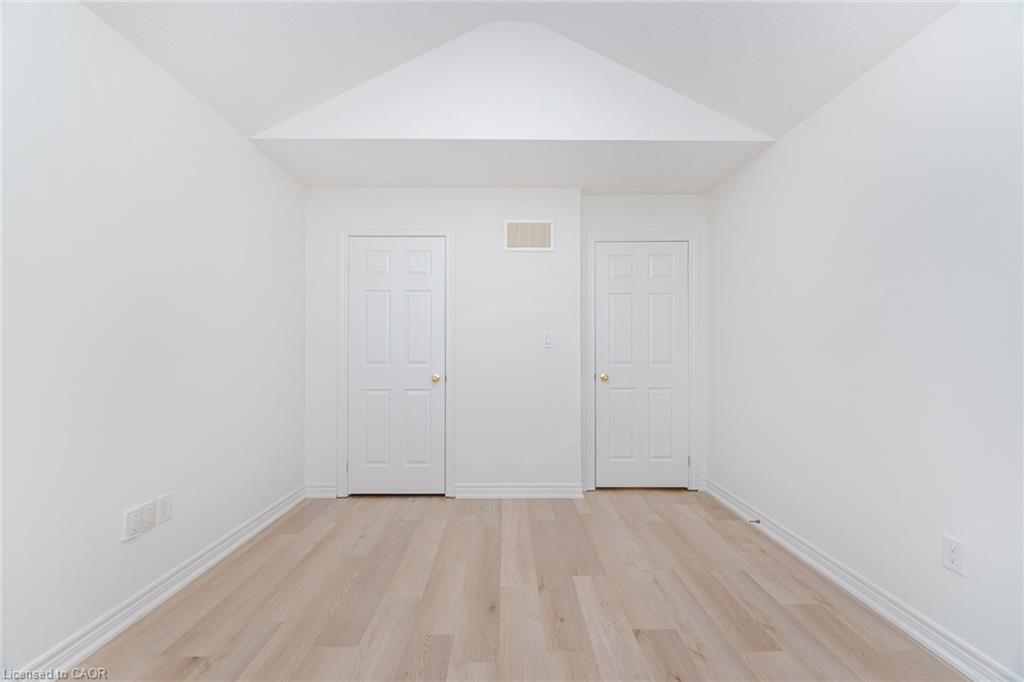 4623 Simmons Road, Burlington, ON - Indoor Photo Showing Other Room