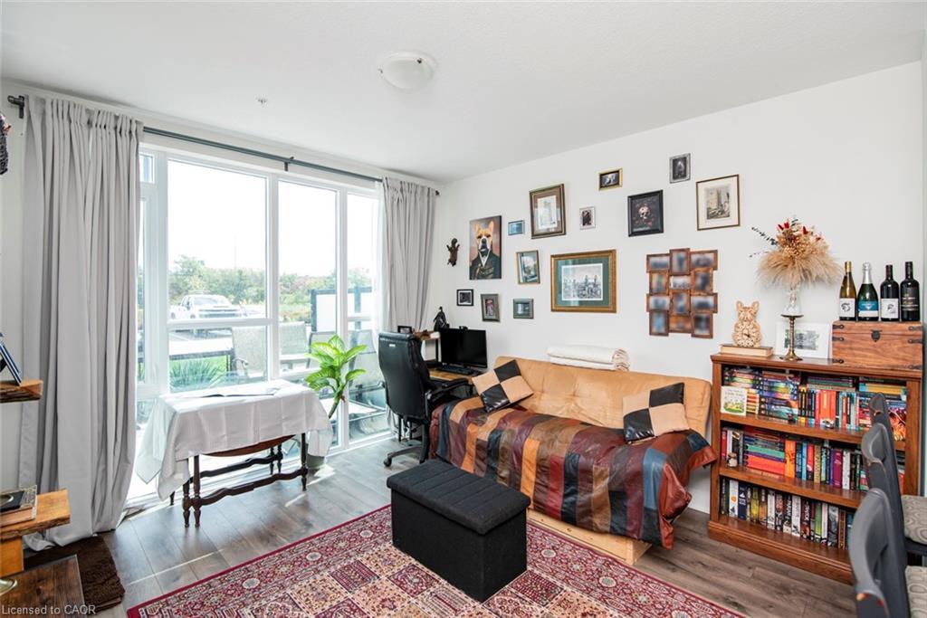 120-16 Concord Place, Grimsby, ON - Indoor