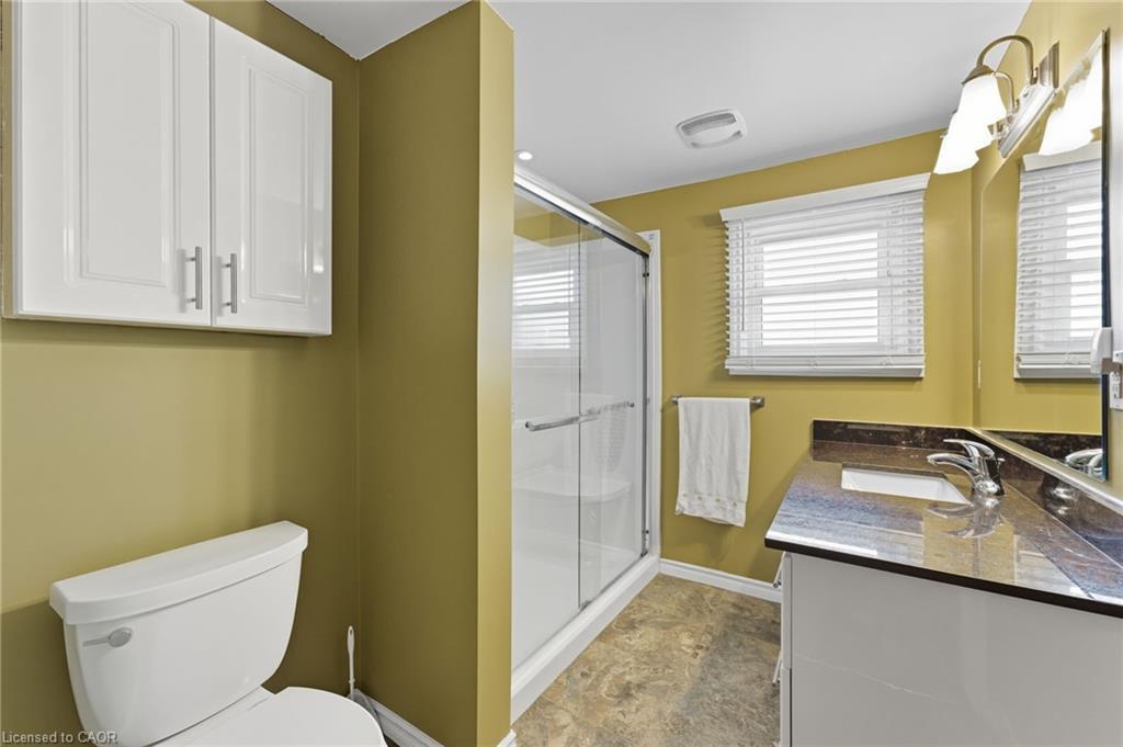 34-1301 Upper Gage Avenue, Hamilton, ON - Indoor Photo Showing Bathroom