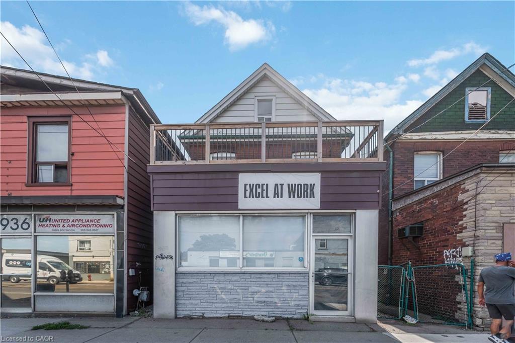 2-934 Barton Street E, Hamilton, ON - Outdoor
