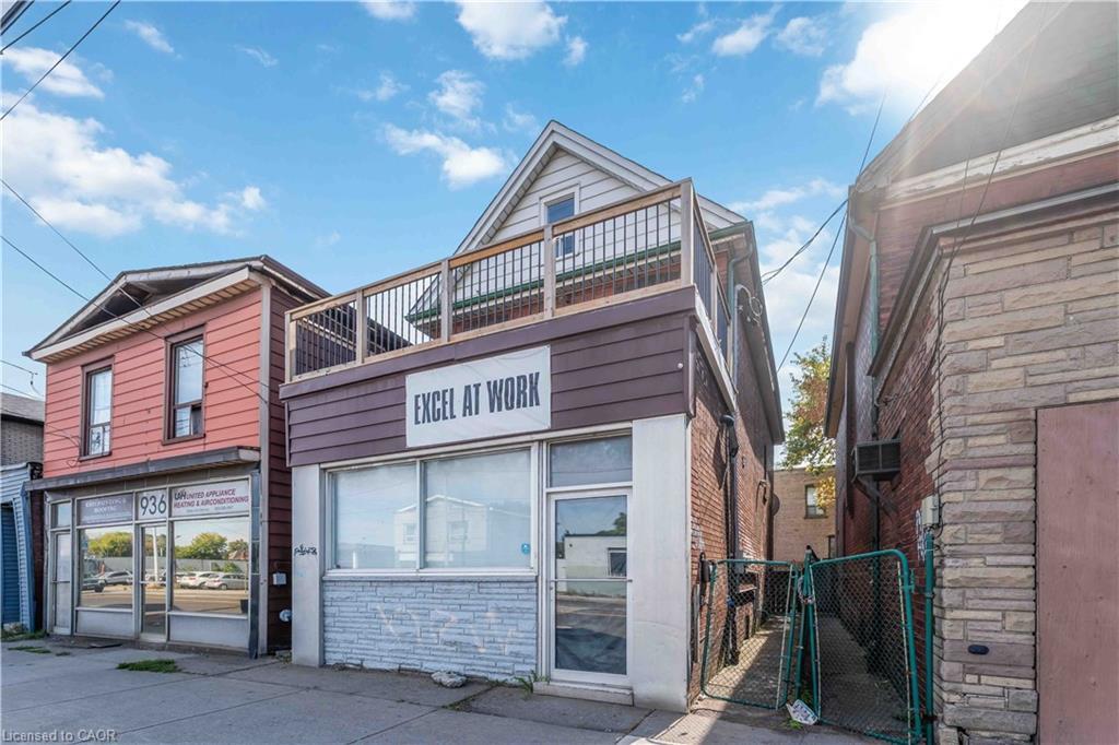 2-934 Barton Street E, Hamilton, ON - Outdoor
