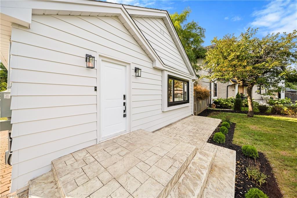 133 Inglewood Drive, Oakville, ON - Outdoor With Exterior