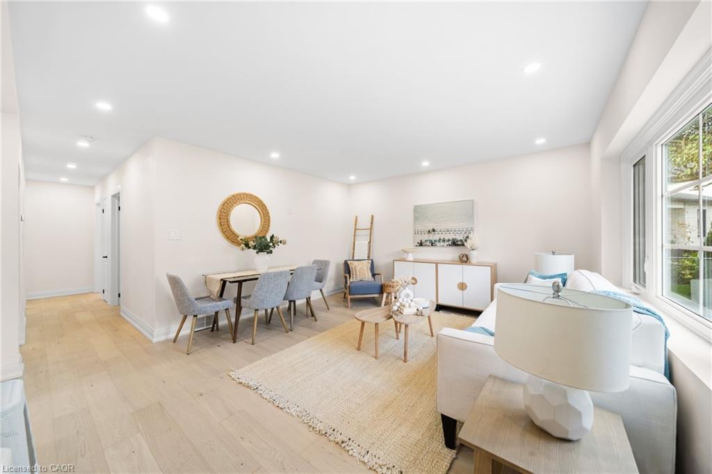 133 Inglewood Drive, Oakville, ON - Indoor