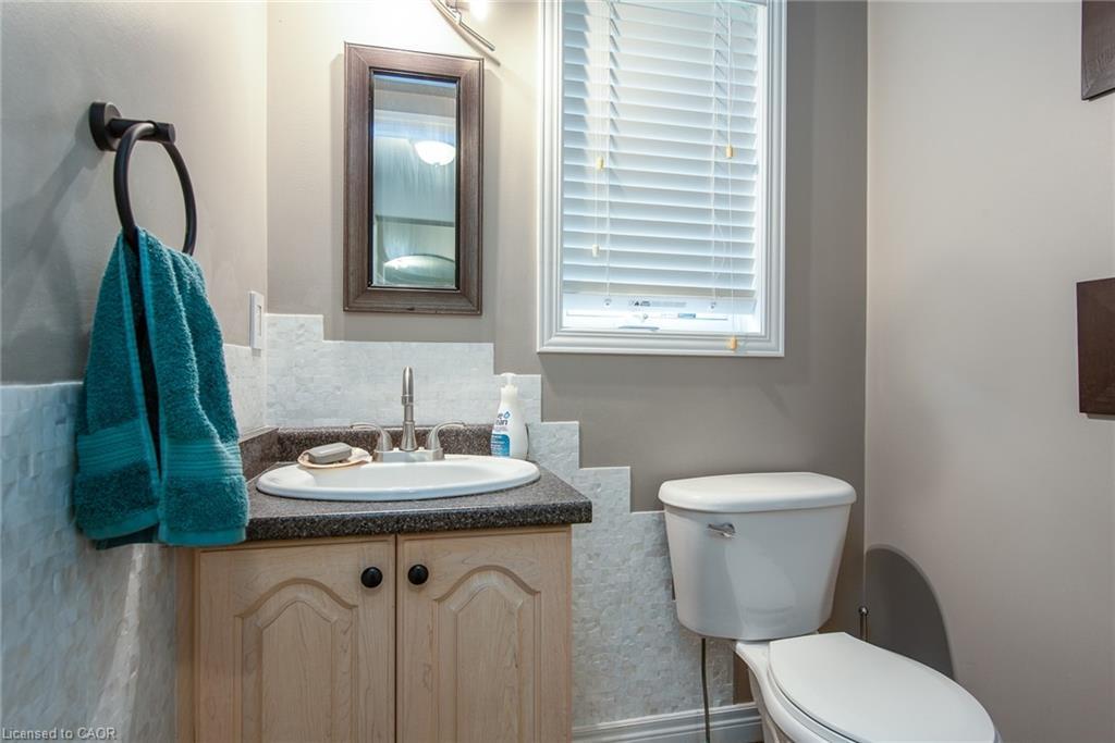 11 Apple Ridge Drive, Kitchener, ON - Indoor Photo Showing Bathroom