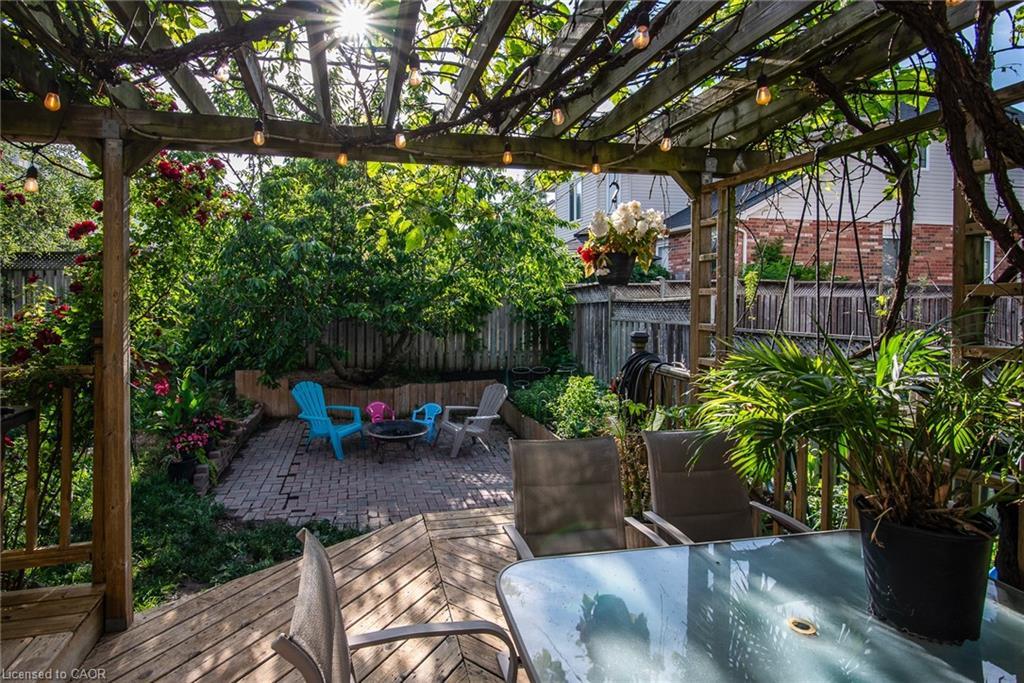 11 Apple Ridge Drive, Kitchener, ON - Outdoor With Deck Patio Veranda