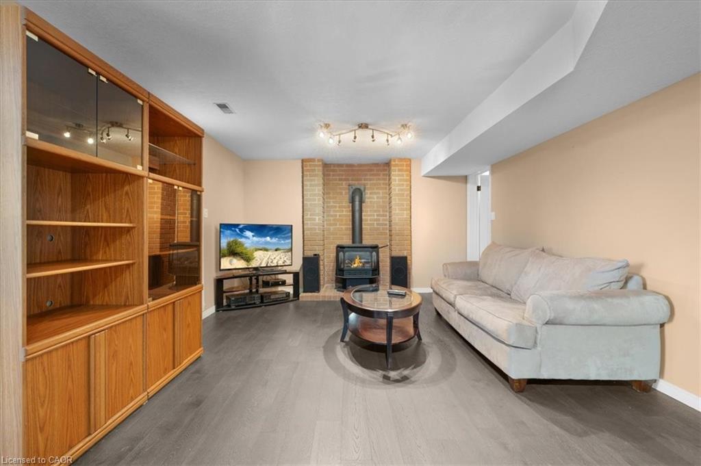 44 Tami Court, Kitchener, ON - Indoor Photo Showing Living Room With Fireplace